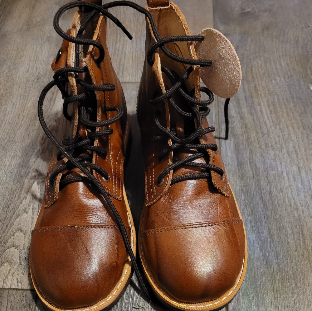 Mikoleon heirloom boots